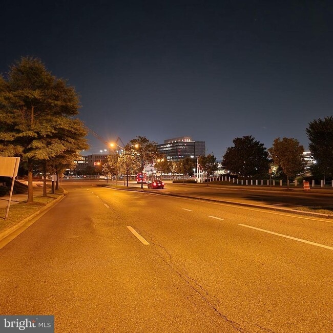 Building Photo - 4126 Hanson Oaks Dr