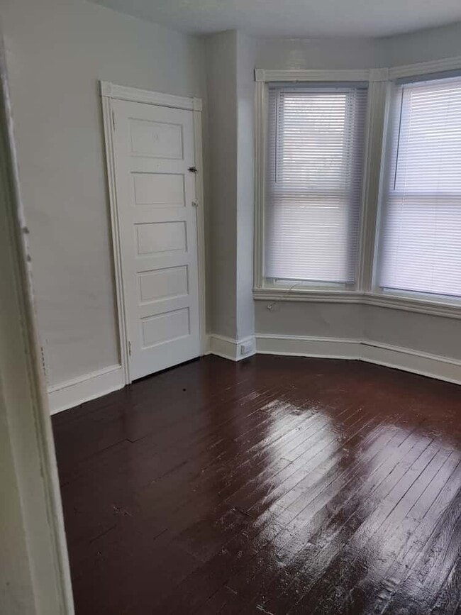 Building Photo - 2170 Conlyn St