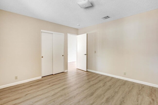 Building Photo - 43580 Texas Ave