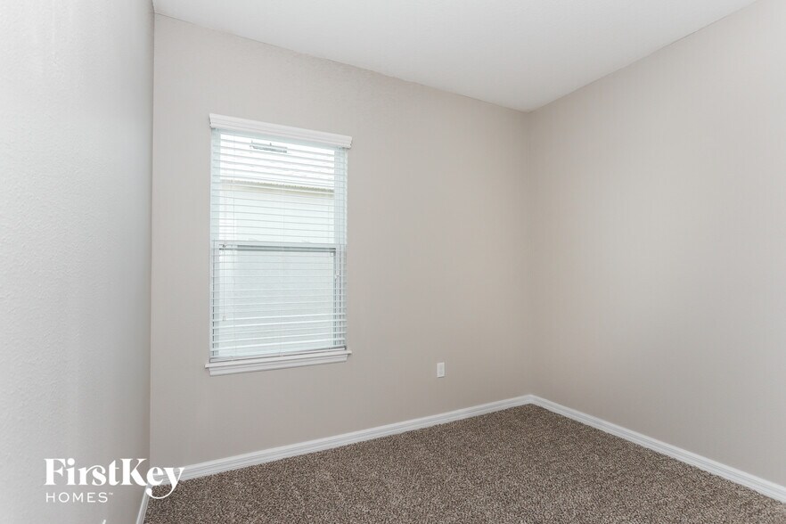 Building Photo - 7143 Bowspirit Pl