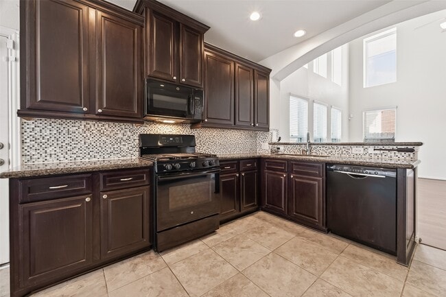 Building Photo - 29914 Secret Cove Ln