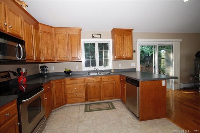 Building Photo - 9 Ledgewood Ct