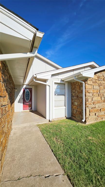 Building Photo - 10029 S Fairview Dr