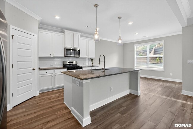 Building Photo - 3662 Dover Run Ln