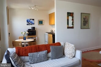 Building Photo - 2601 Pennsylvania Ave