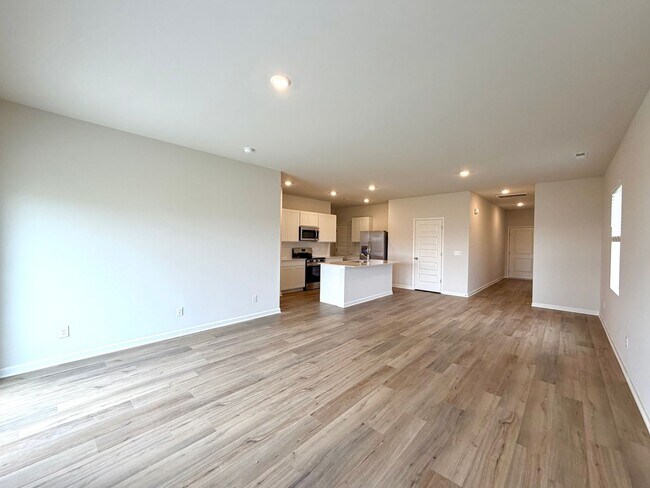 Building Photo - 900 Moray Ln