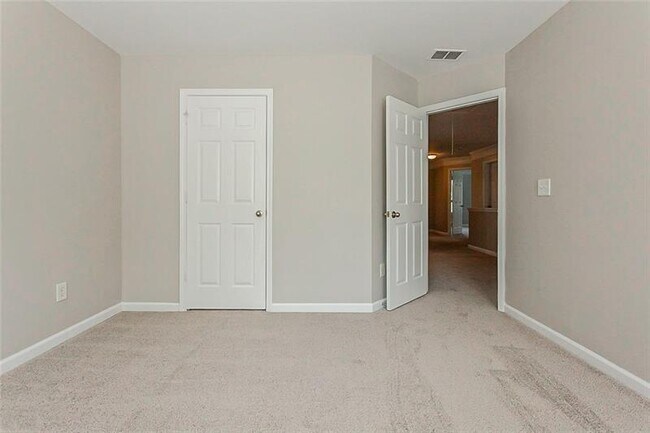 Building Photo - 3035 Whittier Way
