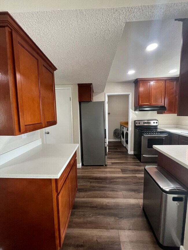 Building Photo - 5222 Greenberry Dr