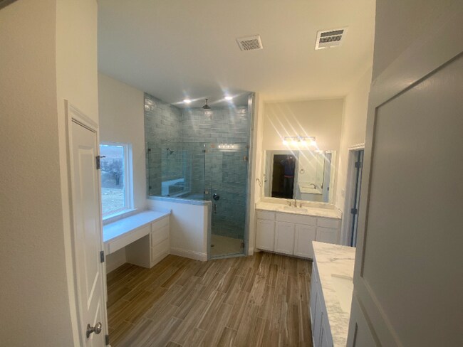 Building Photo - 145 Overlook Dr