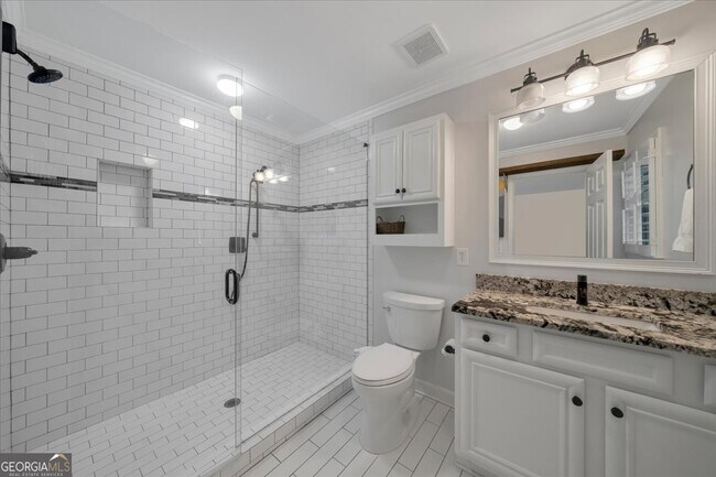 Building Photo - 5592 Colton Dr NE