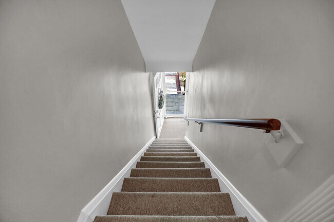 Building Photo - Cedarcroft Property