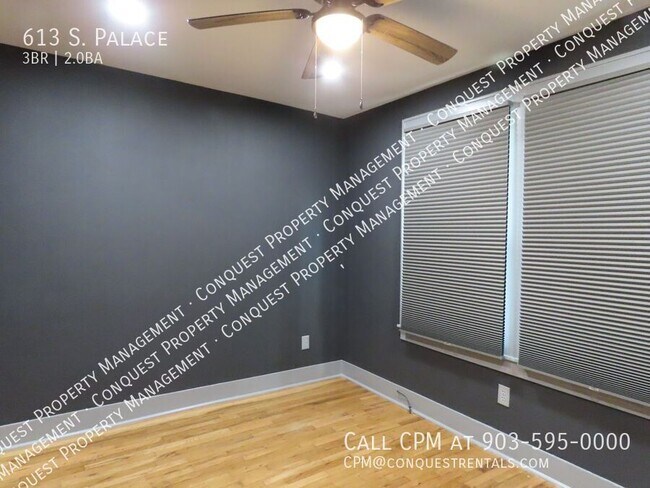 Building Photo - 613 S. Palace-