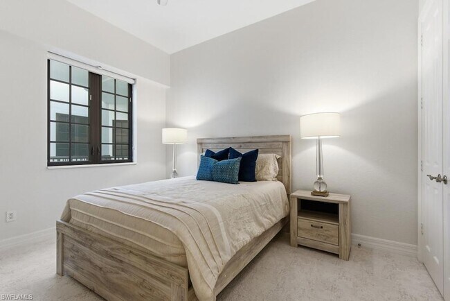 Building Photo - 10731 Mirasol Dr