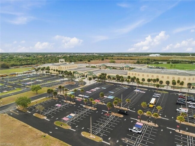 Building Photo - 2220 Dragonfruit Wy