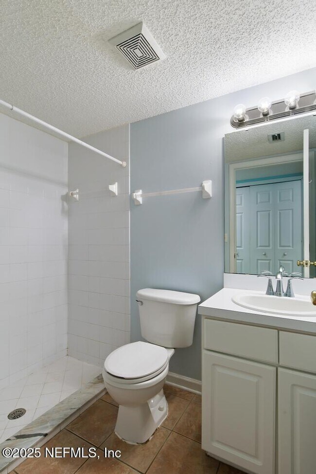Building Photo - 13480 Gallant Fox Cir W