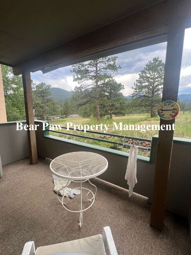 Building Photo - Two bedroom in Rocky Village!!