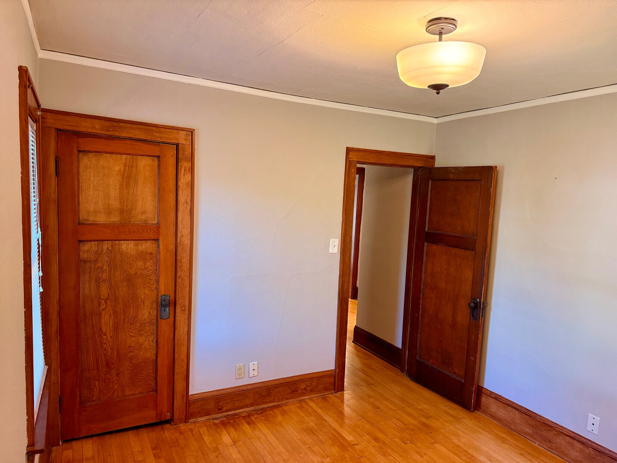 Building Photo - 541 N 62nd St