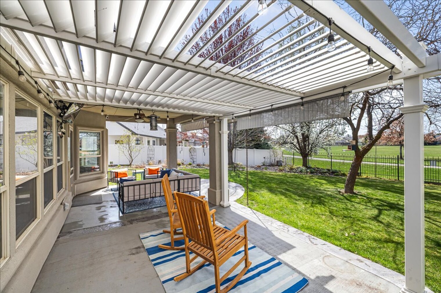 Building Photo - 2279 S Bear Claw Way