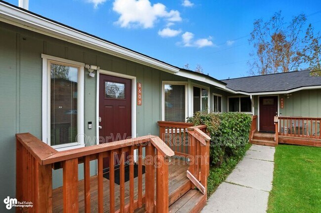 Building Photo - 8609 Augusta Cir