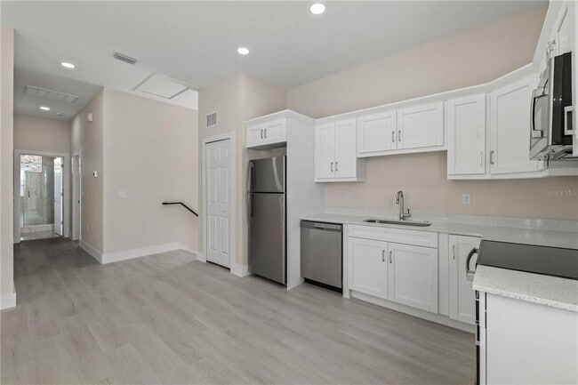 Building Photo - 6976 BELLTREE Ct