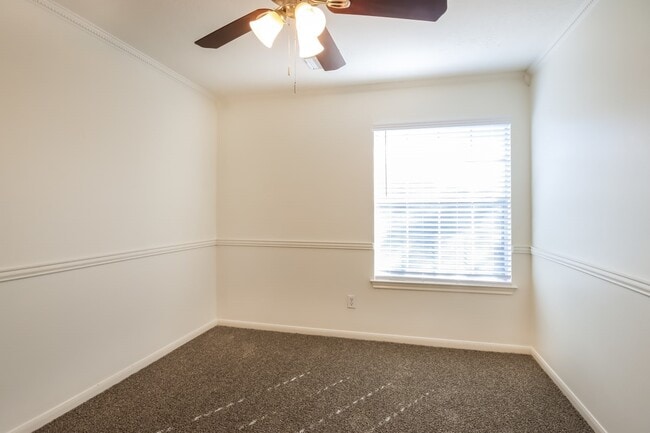 Building Photo - 3811 Spruce Bay Dr