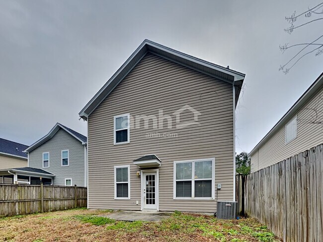 Building Photo - 109 Instructor Ct