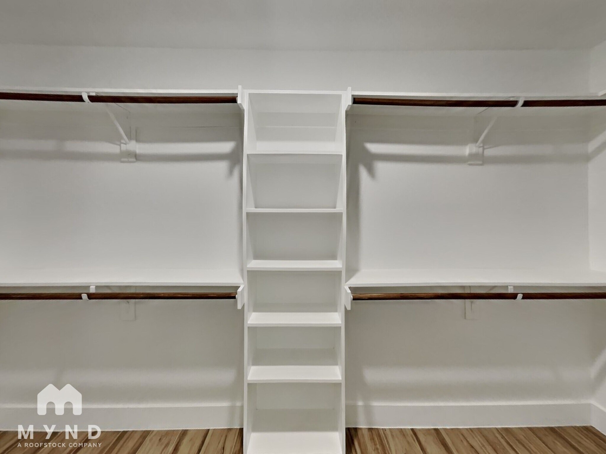 Building Photo - 5736 Lone Star Cir