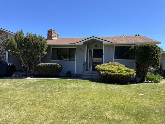 Primary Photo - 9514 N Howard St