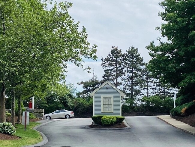Building Photo - 200 Falls Blvd