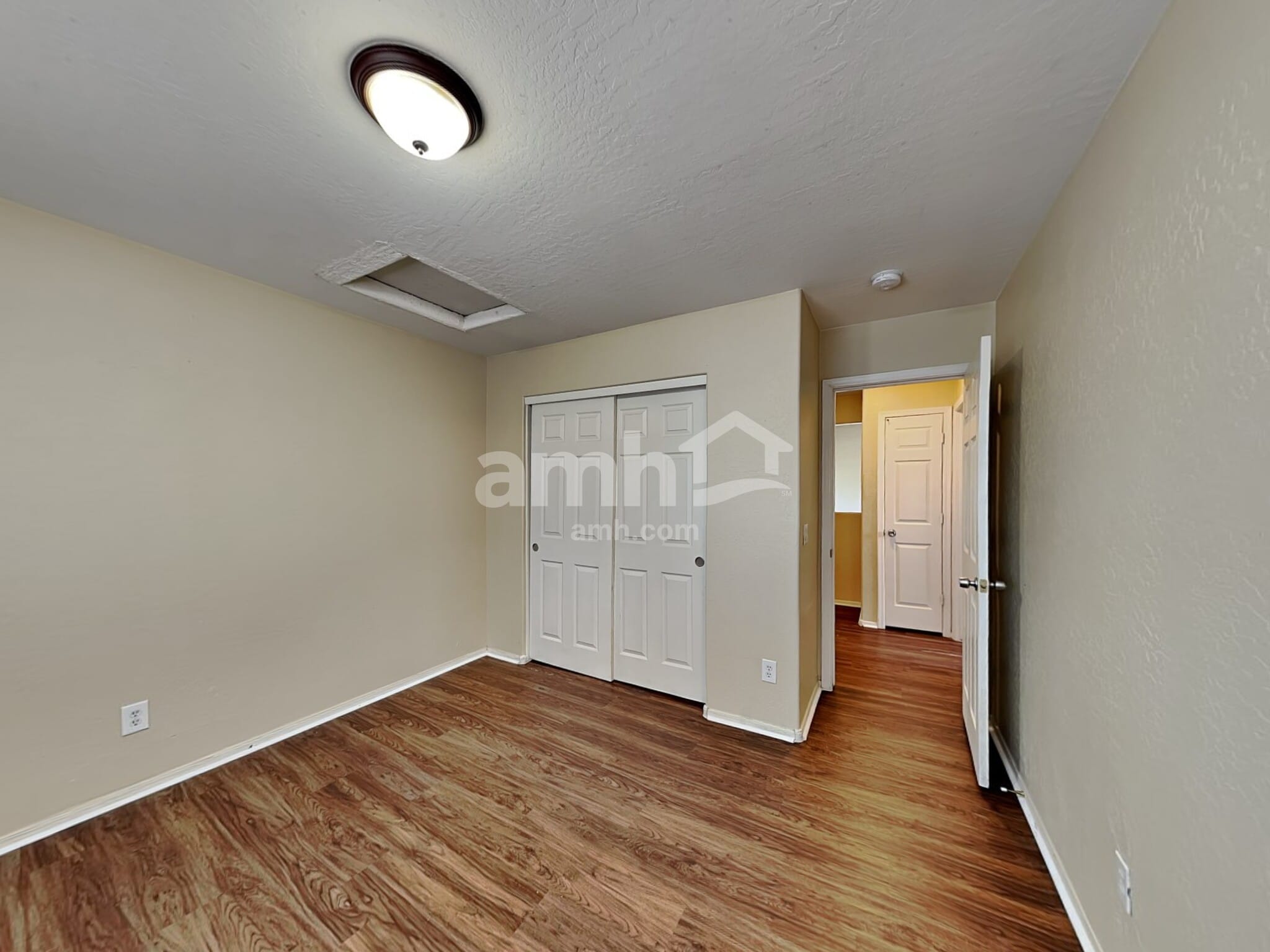 Building Photo - 8220 W Forest Grove Ave