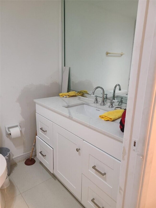 Building Photo - 3091 N Course Dr