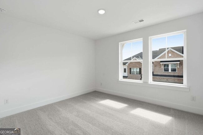 Building Photo - 187 Redbud Rd