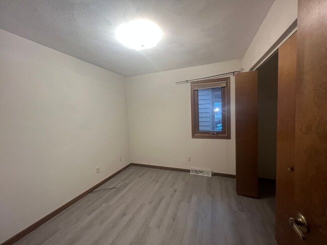 Building Photo - 917 Rickard Ct