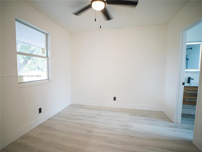 Building Photo - 412 Columbus Pkwy