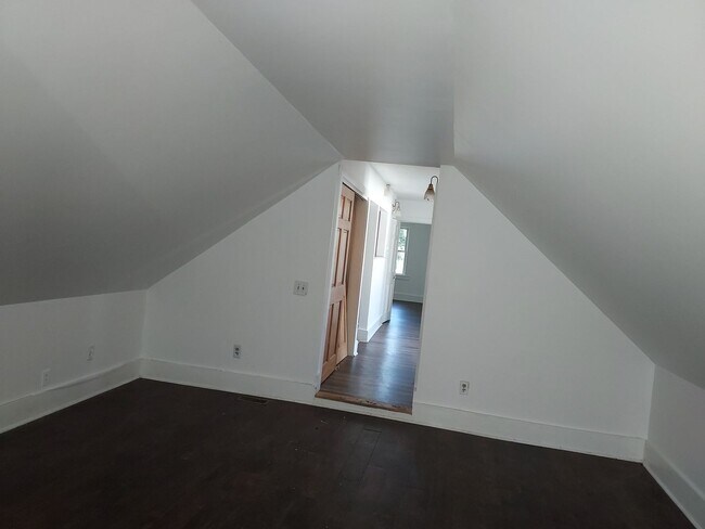 Building Photo - 551 Lexington Ave
