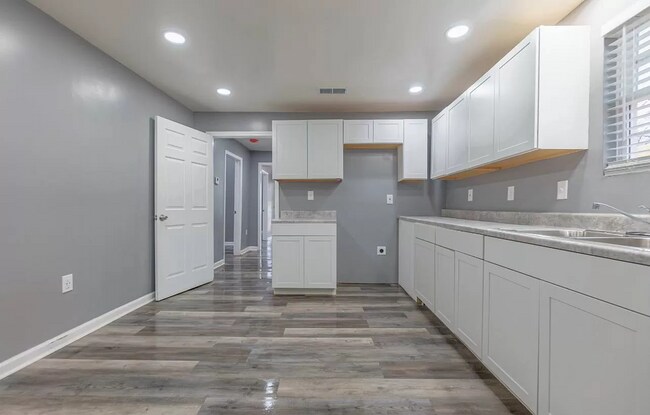 Building Photo - 2314 Brooklyn Ave