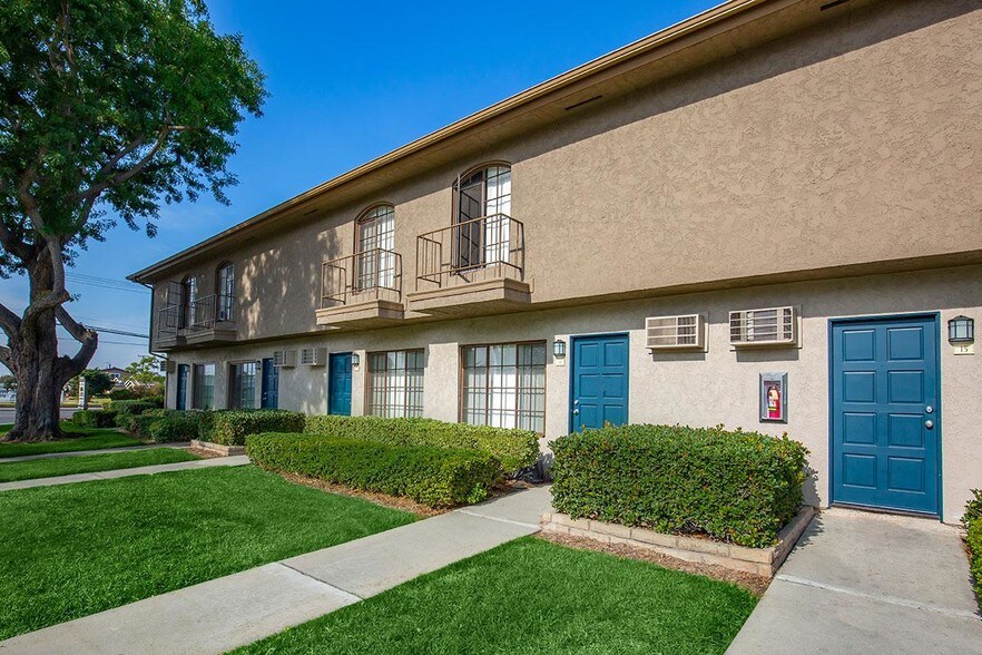 Buena La Vista Apartment Homes Park Ca Finder