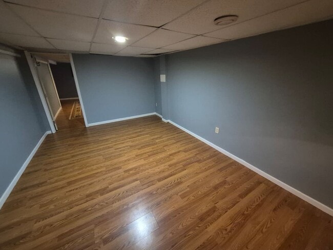 Building Photo - 65 Miriam Dr