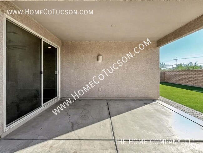 Building Photo - 7140 S Via Gaucho Viejo