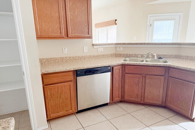 Building Photo - 3906 Jack Barnes Ave