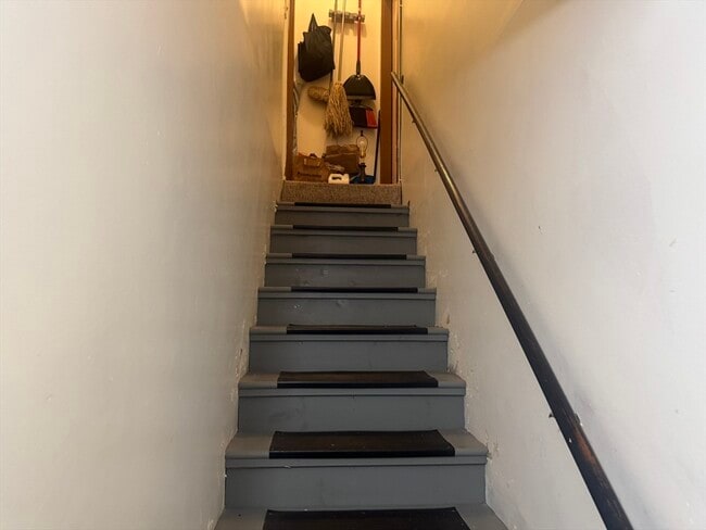 Building Photo - 3 Herbert St