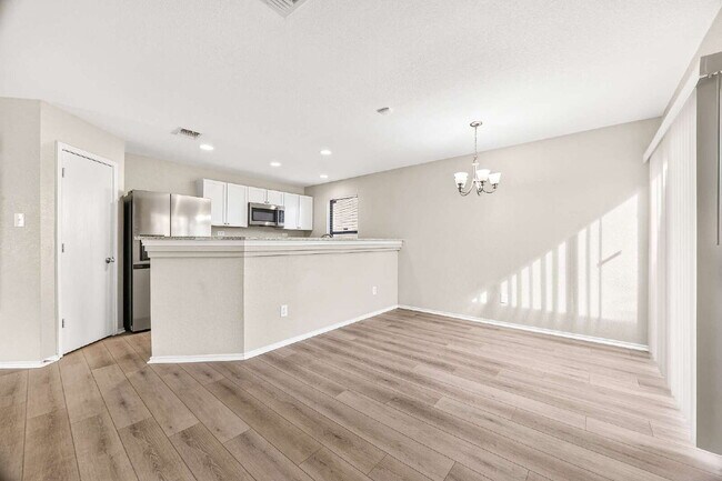 Building Photo - "Charming 3-Bedroom Oasis with 2 Full Baths – Your Perfect Retreat in Schertz!"