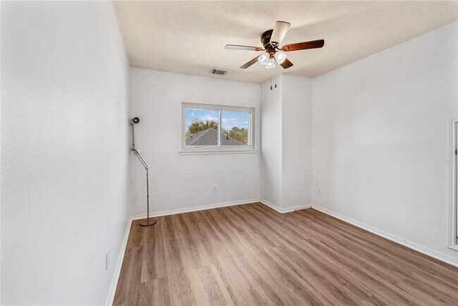 Building Photo - 19106 Spring Meadows Ln