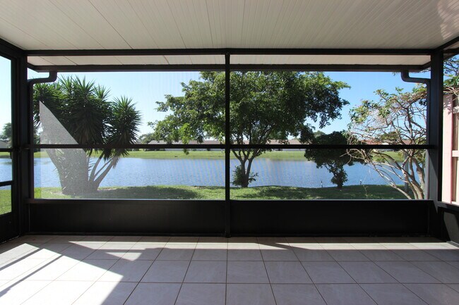 Building Photo - 17 Winchmore Ln