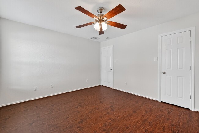 Building Photo - 11403 Ryan Manor Dr