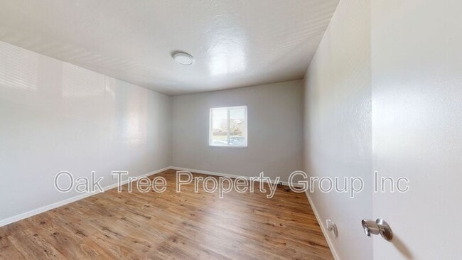 Building Photo - 22815 Grand St