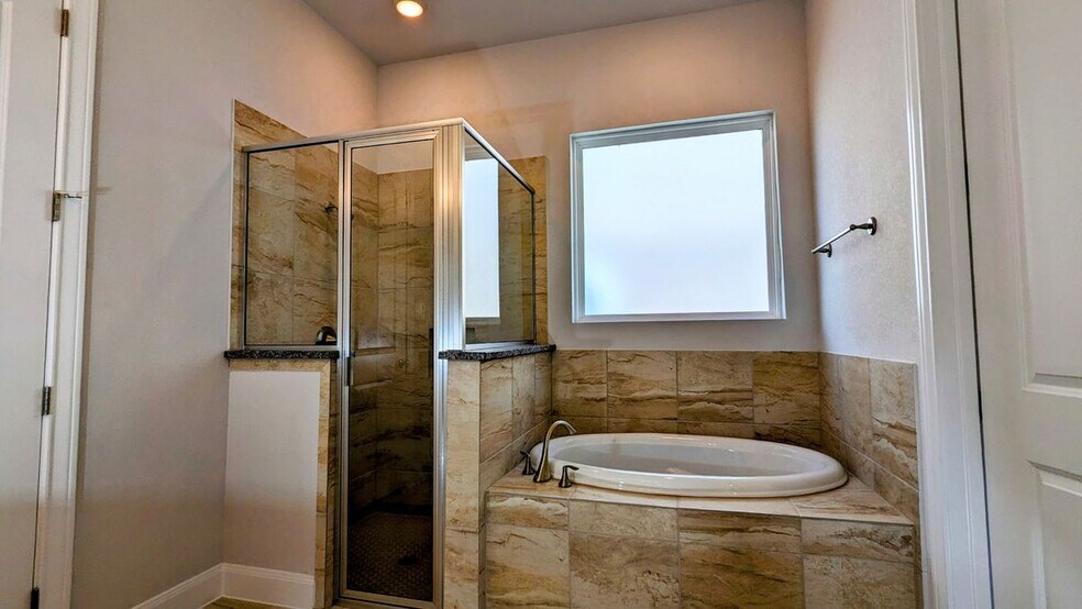 Building Photo - 6931 Comanche Cougar