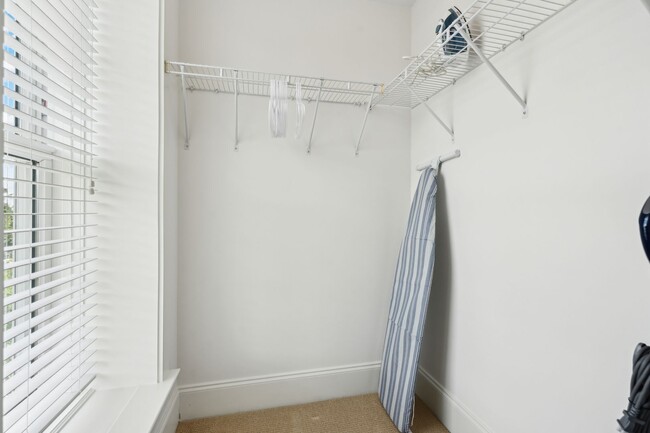 Building Photo - Fully Furnished 2BR Condo with Designer Touches in Shelmore Village