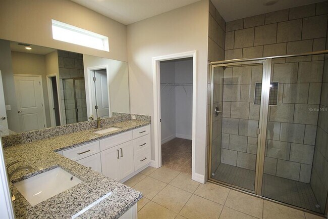 Building Photo - 16185 Alcira Cir