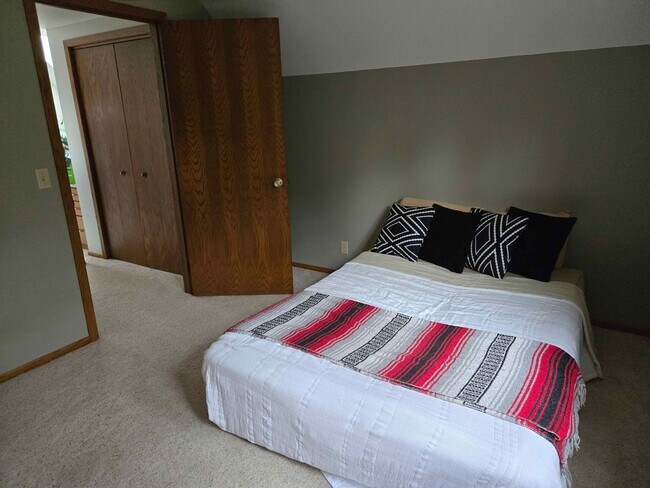 Building Photo - 14995 50th Ave